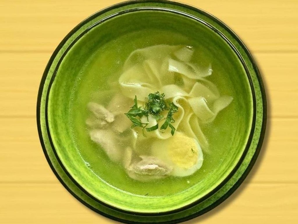 Бульйон курячий з локшиною та яйцем (350g)