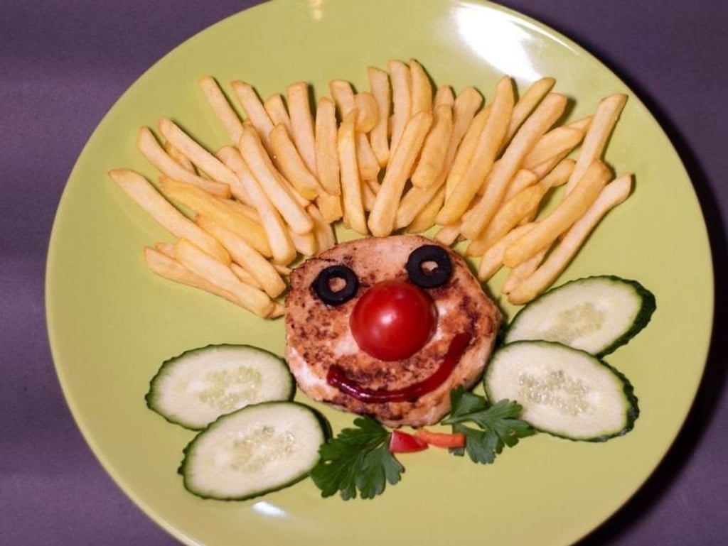 ВЄНЯ котлетка куряча з картоплею фрі (90/130g)