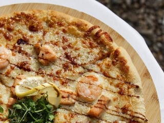 Pizza mit Meeresfrüchten