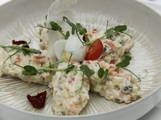 Olivier Salat mit Hühnchen