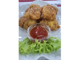 Нагетси  курячі, кетчуп