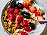 YOGURT & GRANOLA