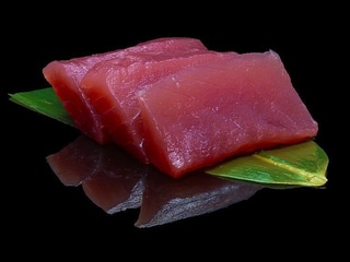 MAGURO SASHIMI