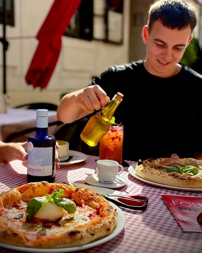 Pizza and drinks on the Folks terrace