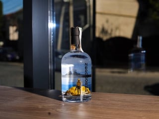 Горілка Непоборна 40%  л