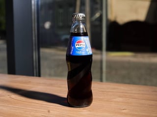 PEPSI у склі