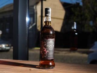 Ром Especia Spiced Rum  л