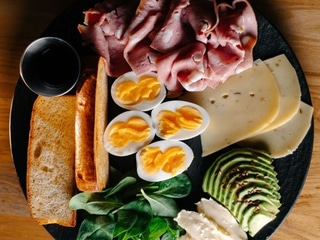 Сніданок з Мортаделлою