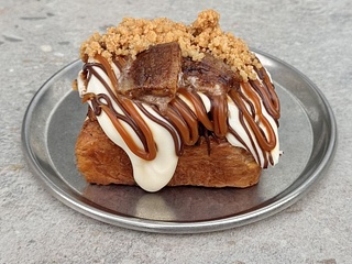 Сінабон з печеним бананом