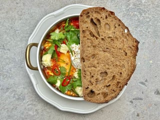 Шакшука з ягням та бринзою