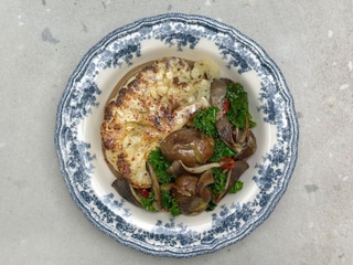 Стейк з цвітної капусти