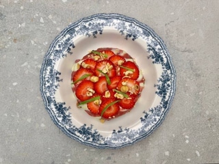 Френч тост з полуницею