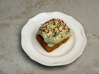 Сінабон фісташка-малина