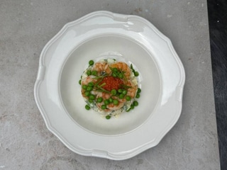 Олів’є з креветками та  ікрою форелі.