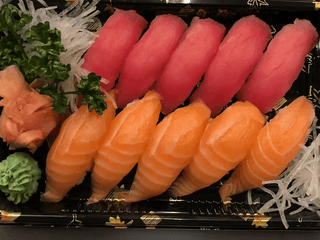 Nigiri sushi