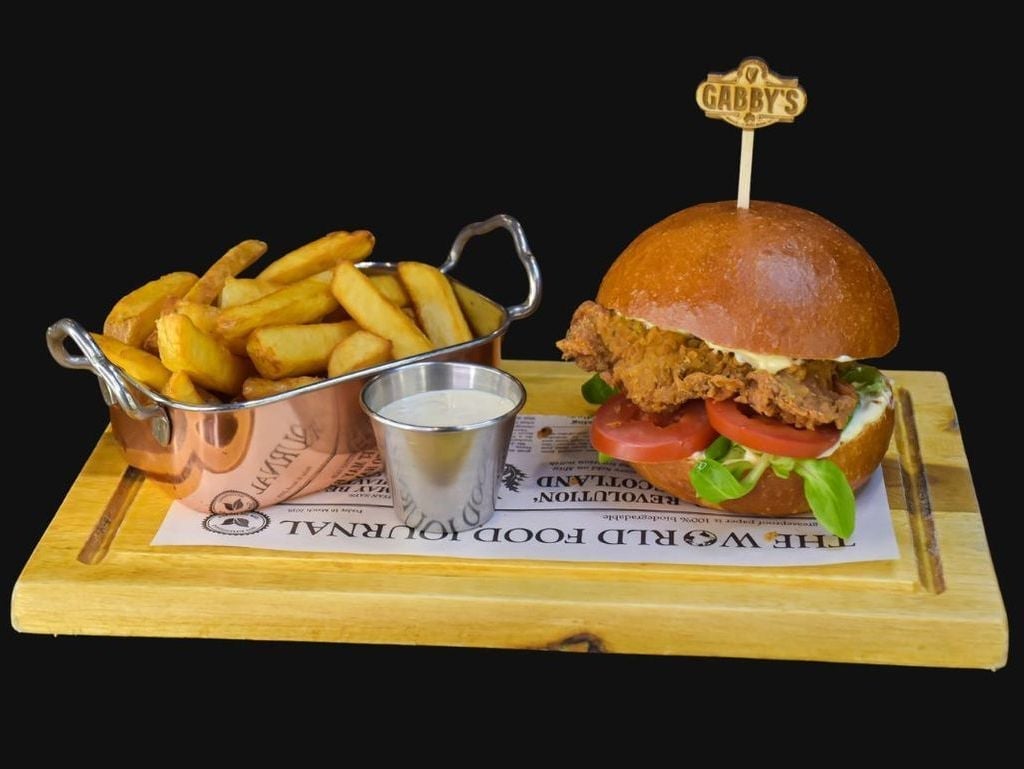 CHICKEN BURGER, FRIES & HOMEMADE TARTAR SAUCE