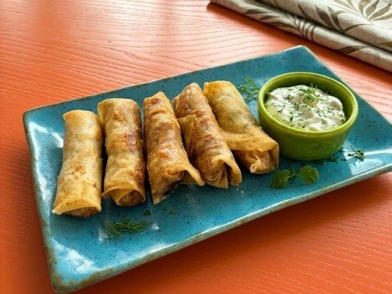 Спринг рол з куркою та овочами