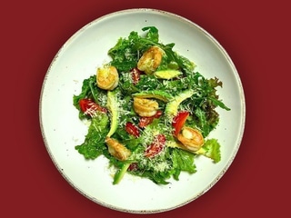 Салат з креветками та авокадо