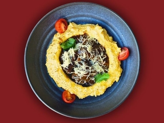 Еларджи з телячими щічками