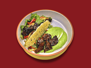 Салат з курячої печінки і соусом авокадо