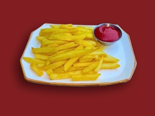 Картопля фрі з кетчупом
