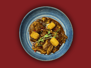 Чашошулі з телятиною та грибами