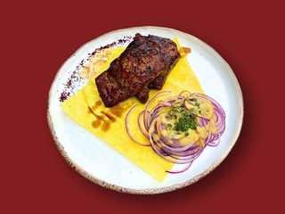 Ребра на мангалі