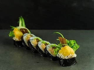 Futomaki Łosoś w tempurze