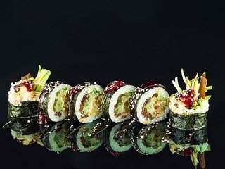 Futomaki Węgorz w tempurze