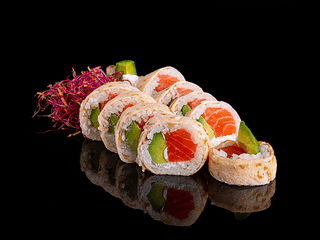 Tamago maki Łosoś