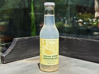 VEGAN KEFIR GINGER-LIME