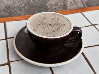 BLACK SESAM LATTE