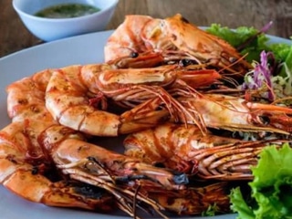 Креветки мариновані з головою