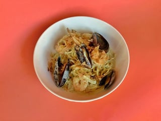 Паста з морепродуктами ( Італія)