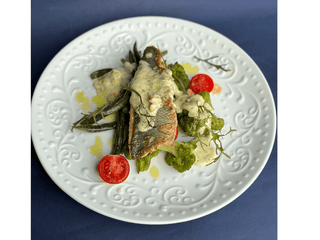 Сібас з овочами та рибним жу (Середземноморʼя)