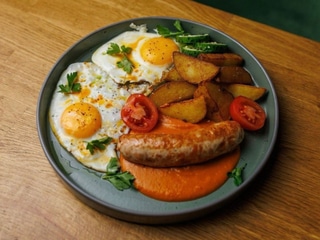 Великий сніданок з індичою ковбаскою