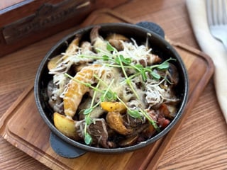 Сковорідка з телятиною по-прованськи