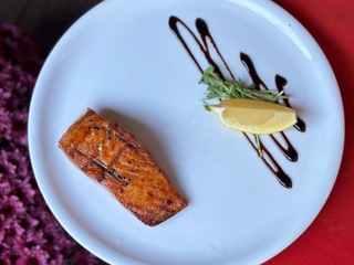 Стейк з лосося