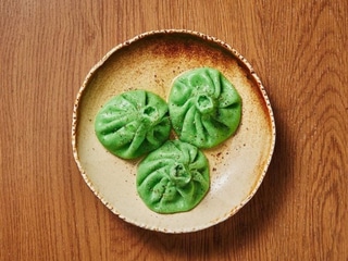 Chinkali wegańskie z suluguni i borowikami 3 szt