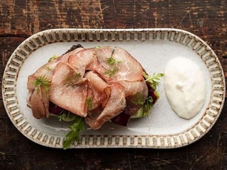 Накладанець з шовдрою