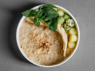 Вівсянка з фруктами 