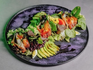 Салат з вугрем 