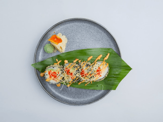 S95. Maguro Spicy Crunchy Roll 🌶