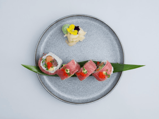 S90. Maguro Royal Roll 8ks