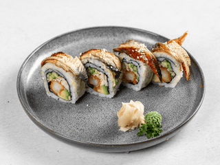 S82. Black Dragon Royal Roll 8s