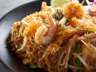 Makaron sojowy z kurczakiem