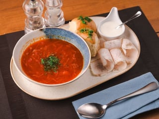 Борщ з телятиною