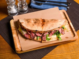 Паноццо з яловичиною