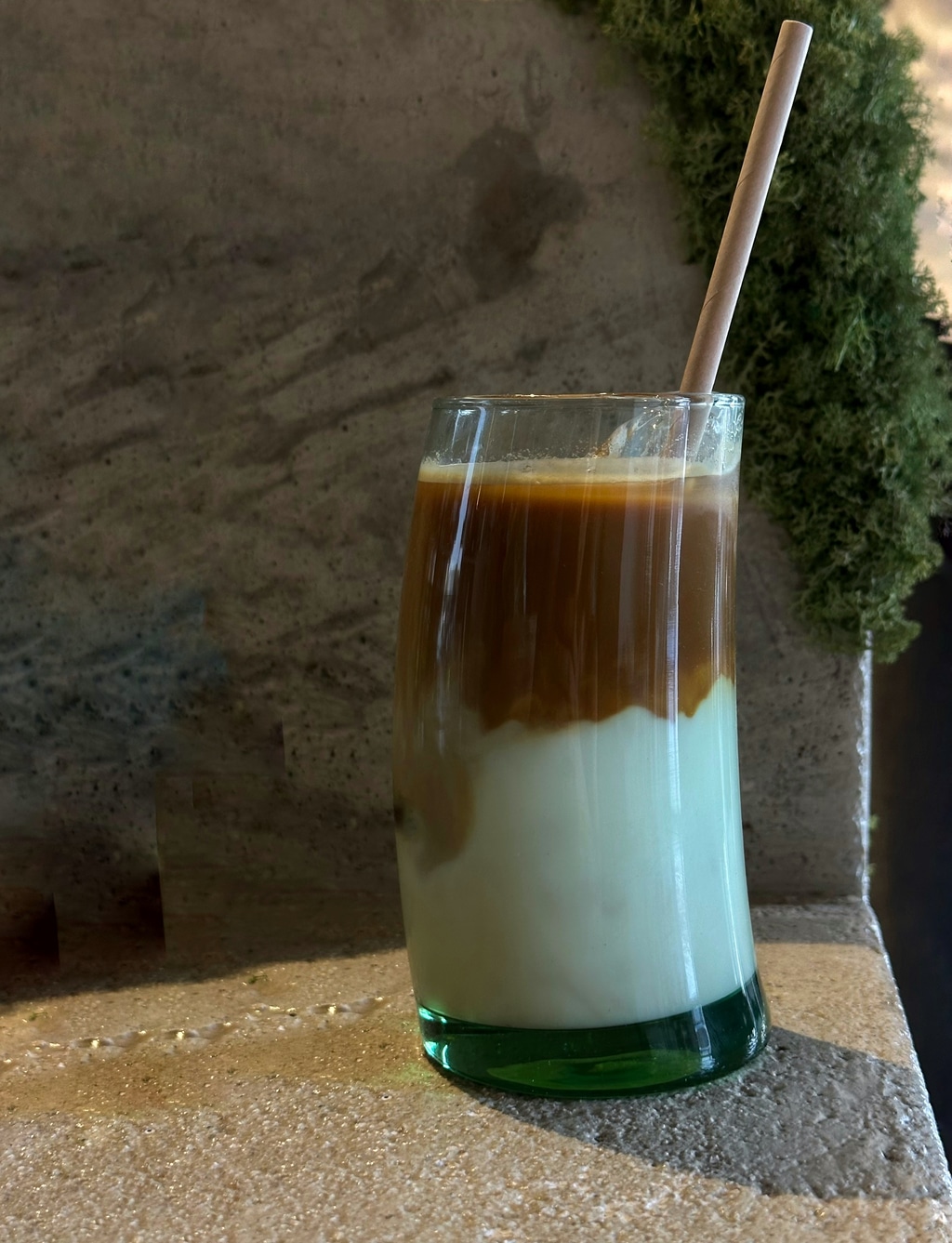 Iced Latte con hielo y leche a elegir en HAVEN Valencia