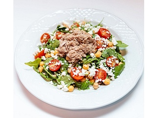 Mediterranean Tuna & Chickpea Salad